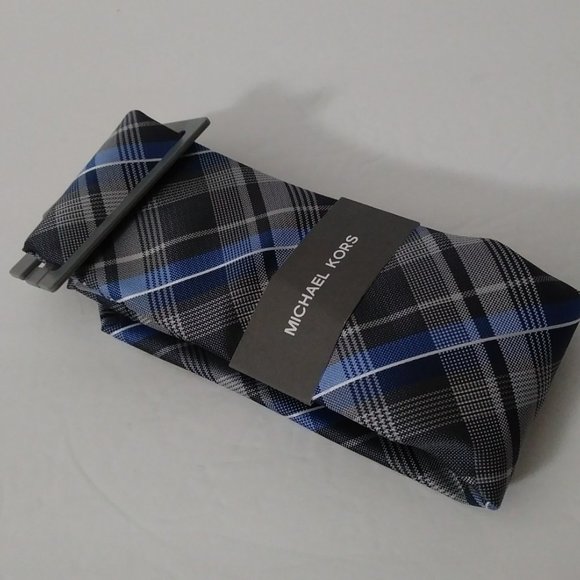 MICHAEL KORS Men's Classic Plaid Tie - Picture 12 of 13